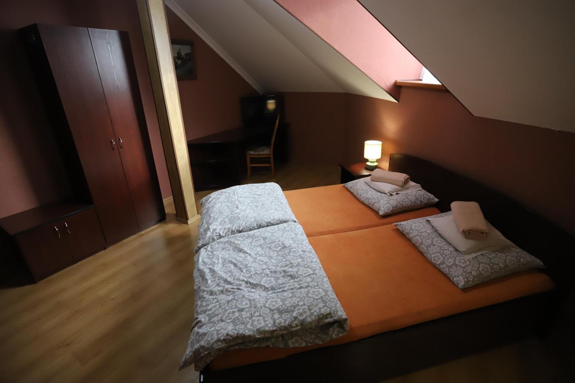 Adampol Pokoje Strumien Dış mekan fotoğraf